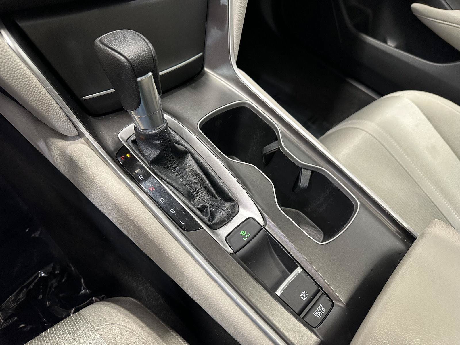 Used 2018 Honda Accord EX image 23