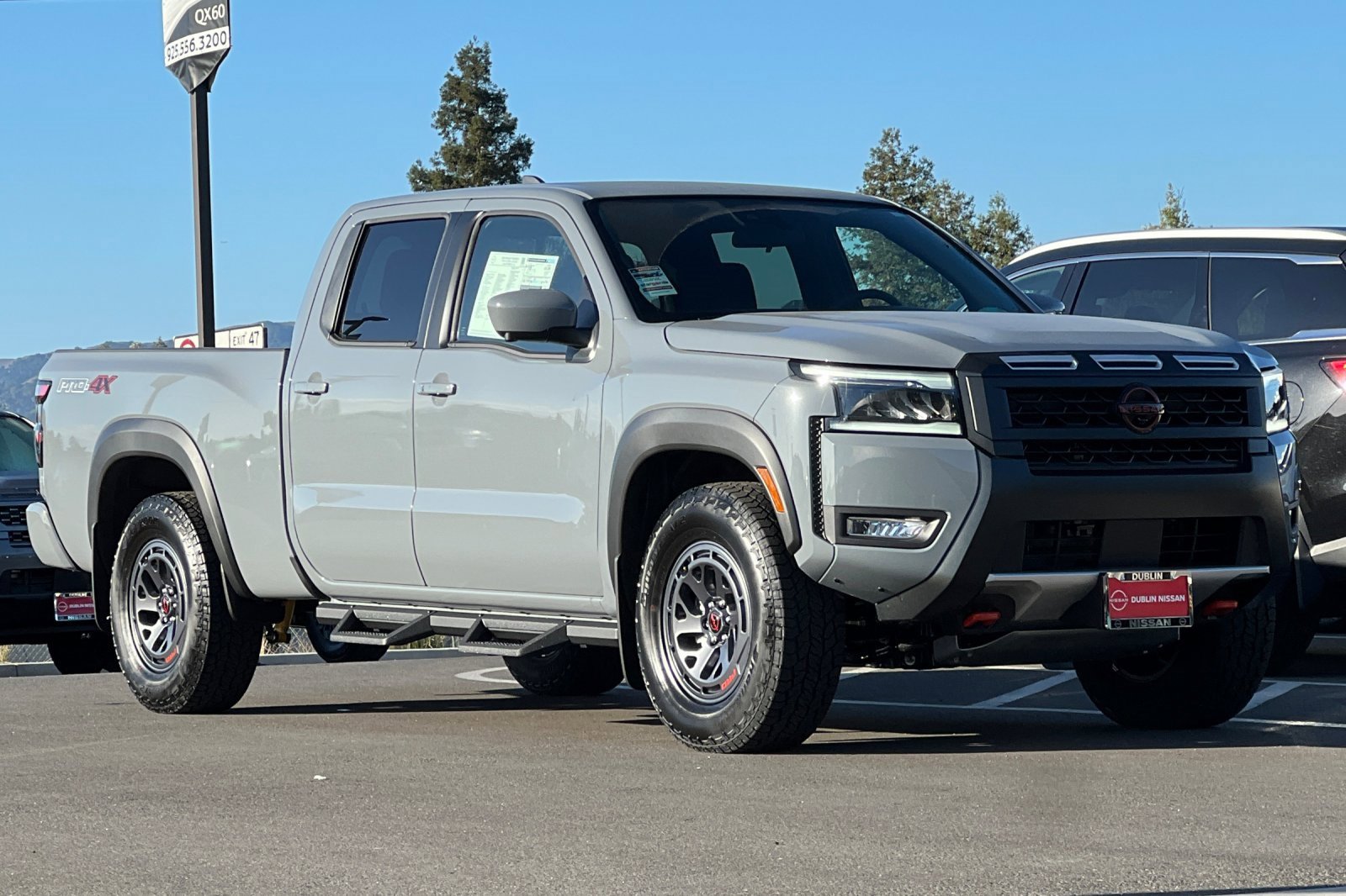New 2026 Nissan Frontier PRO-4X w/ Pro-4x Convenience Package