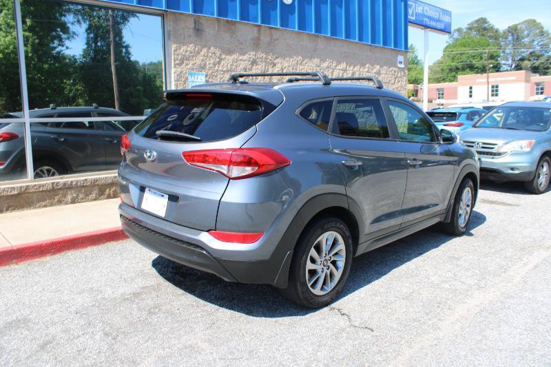 Used 2016 Hyundai Tucson SE w/ Option Group 02 FWD image 4