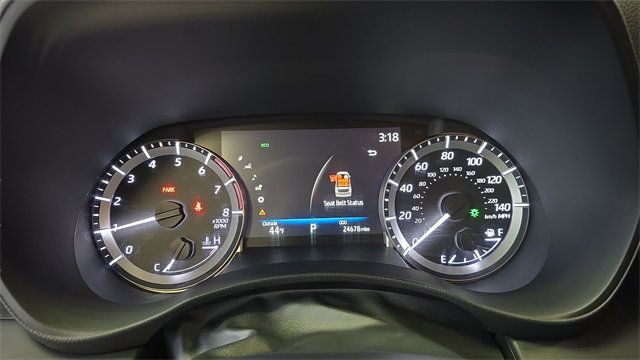 Used 2023 Toyota Highlander L image 10