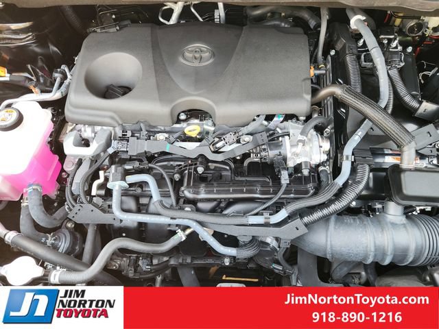 Used 2026 Toyota Sienna XLE FWD image 31