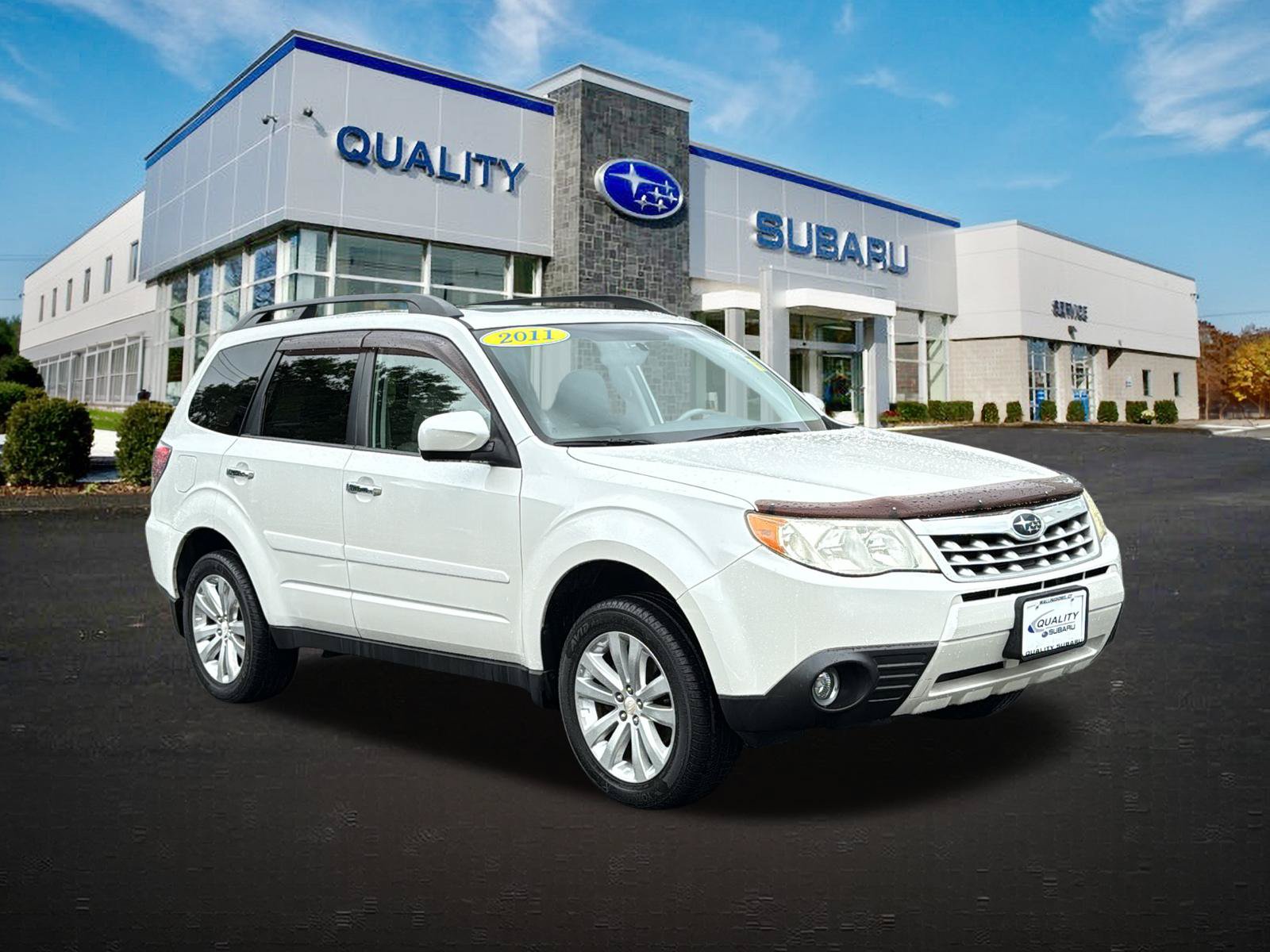 Used 2011 Subaru Forester 2.5X Limited AWD/4WD image 2