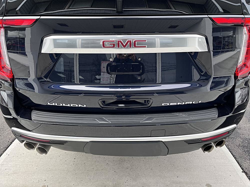 Used 2024 GMC Yukon Denali AWD/4WD image 35