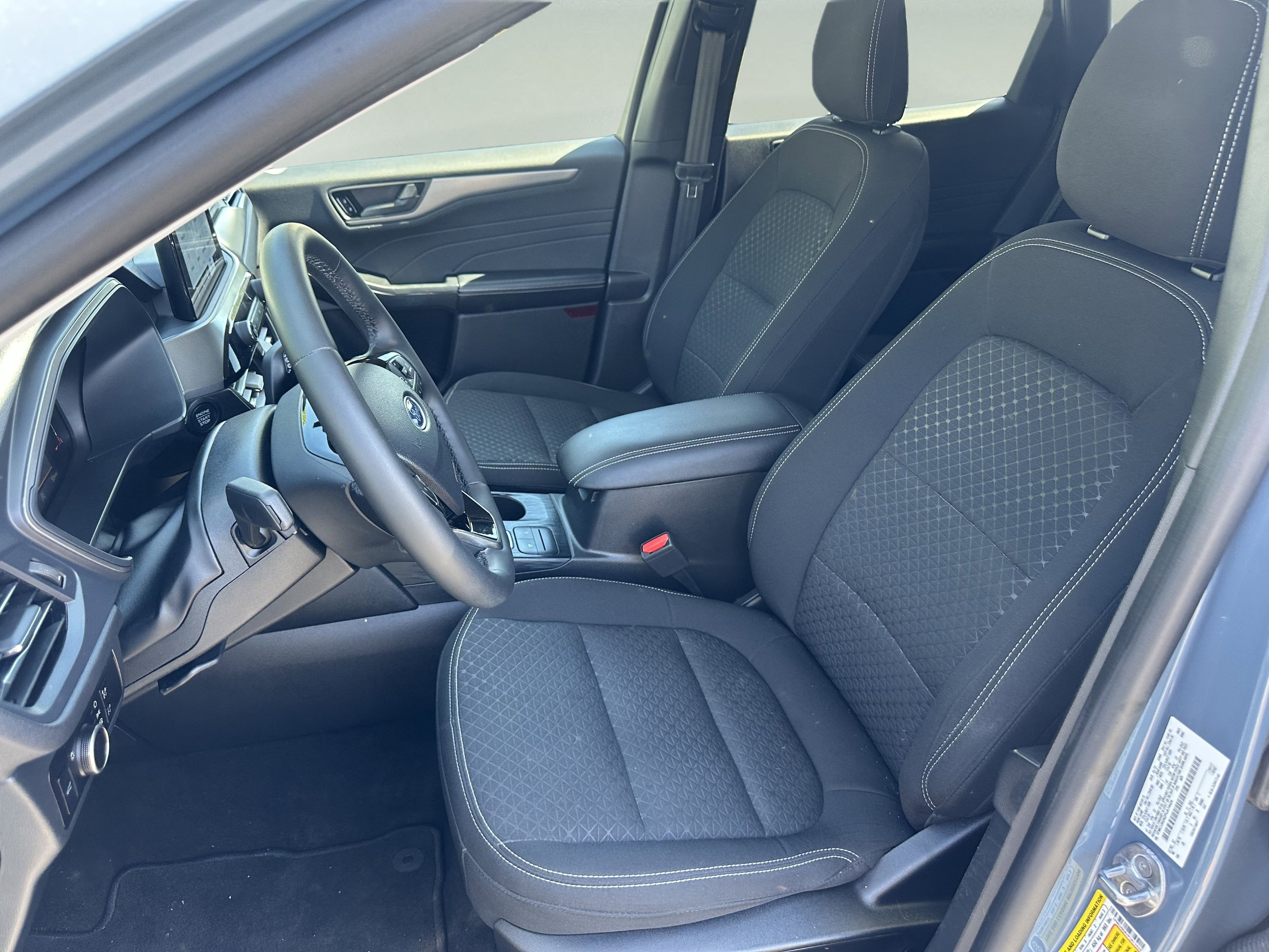 Used 2023 Ford Escape Active AWD/4WD image 9