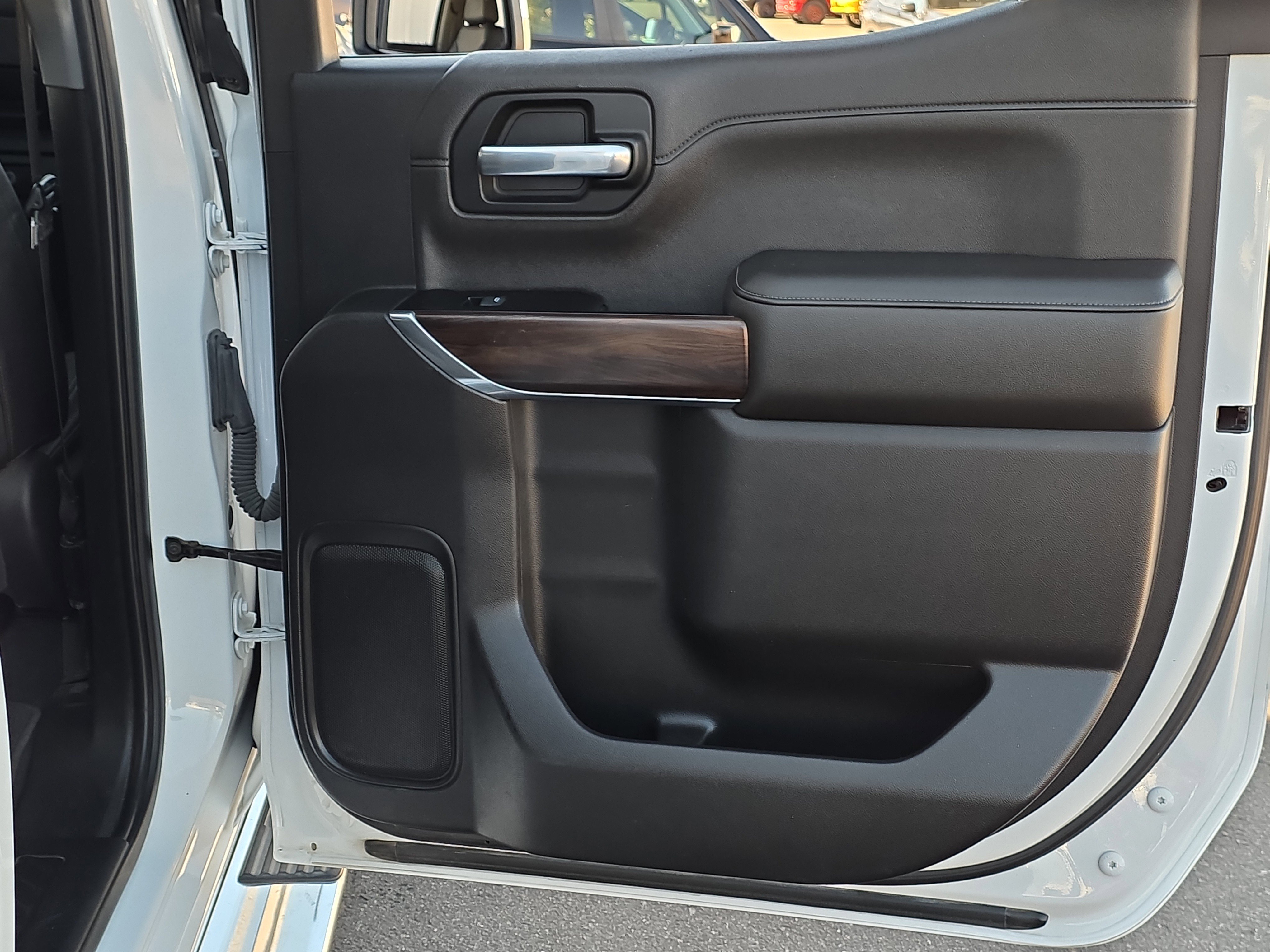 Used 2019 GMC Sierra 1500 SLT w/ SLT Premium Plus Package image 32