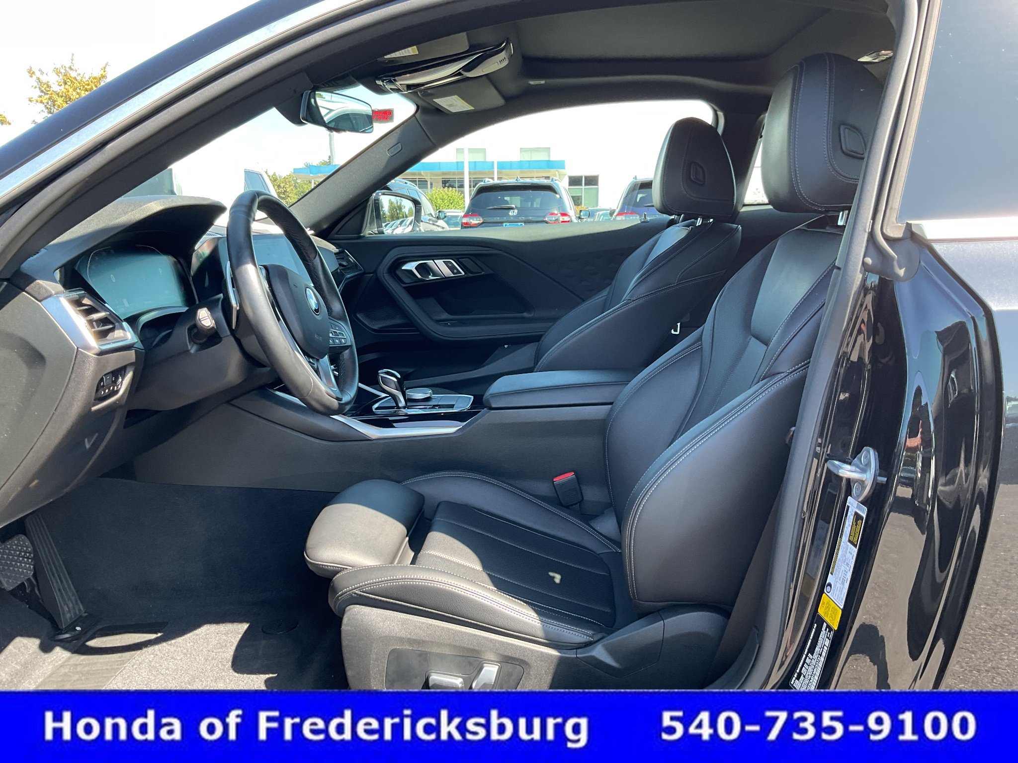 Used 2022 BMW 230i Coupe w/ Premium Package 2 RWD image 17
