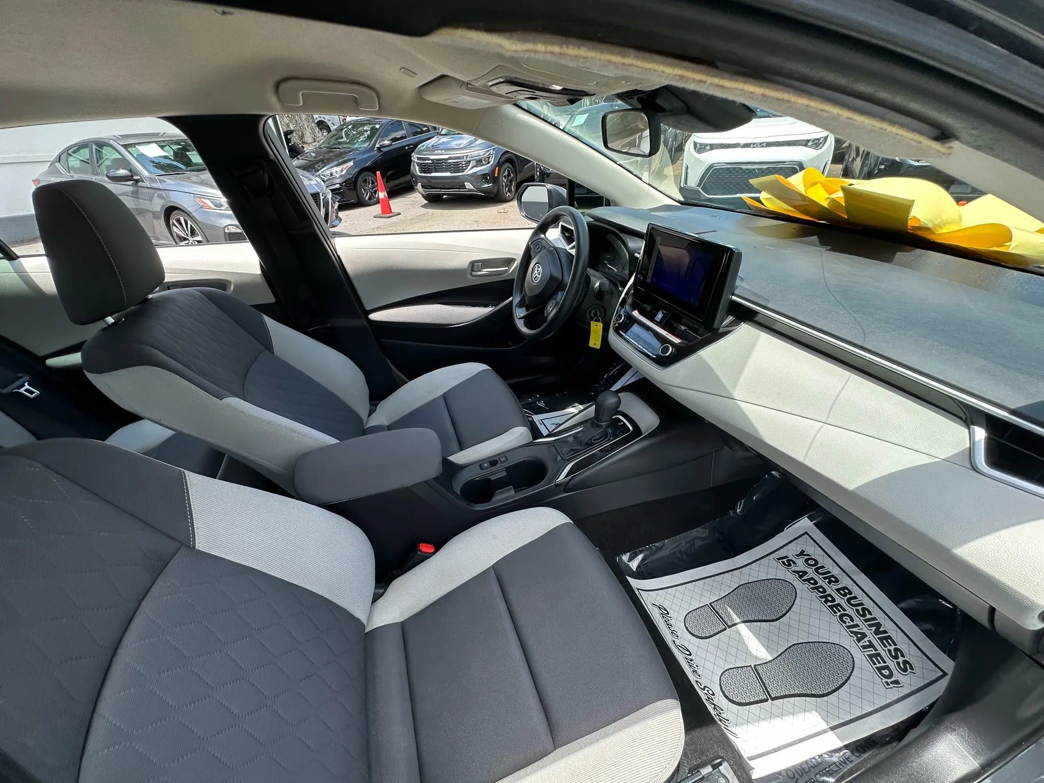 Used 2025 Toyota Corolla LE image 16