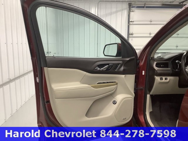 Used 2018 GMC Acadia Denali image 15