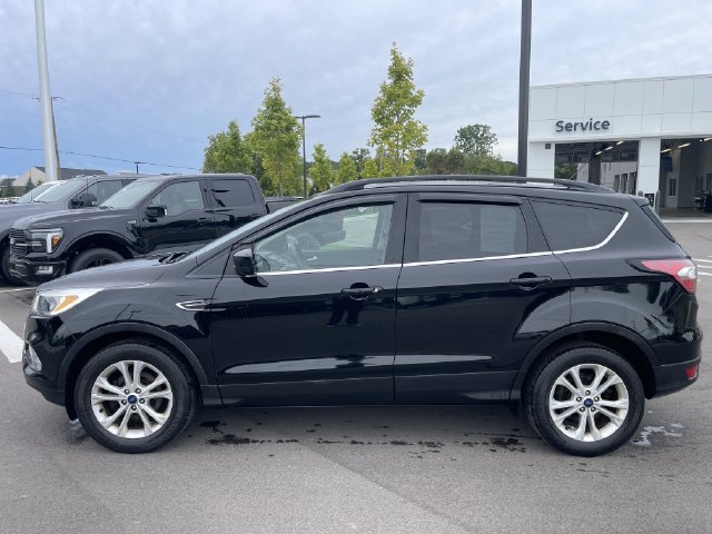 Certified 2018 Ford Escape SE FWD image 2