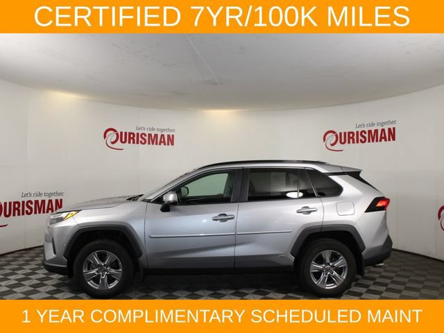 Used 2022 Toyota RAV4 XLE AWD/4WD image 3