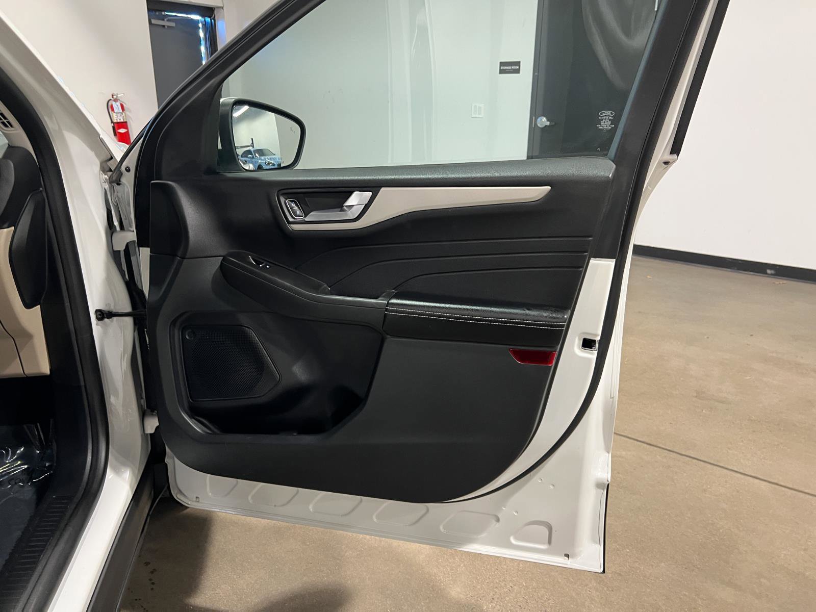 Used 2021 Ford Escape SEL image 40