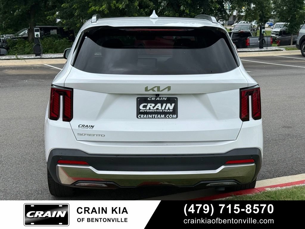 Certified 2025 Kia Sorento SX FWD image 6