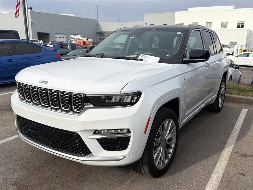 Used 2022 Jeep Grand Cherokee Summit image 1