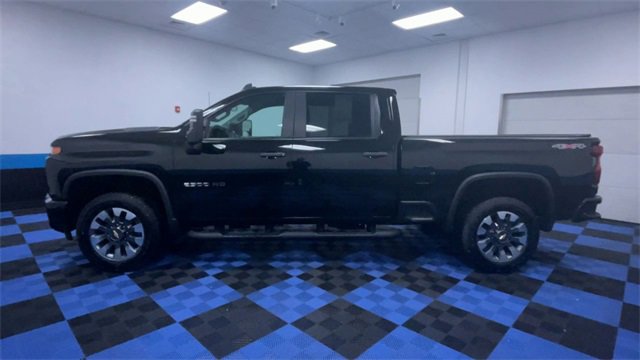 Used 2022 Chevrolet Silverado 2500 Custom w/ Custom Value Package image 5