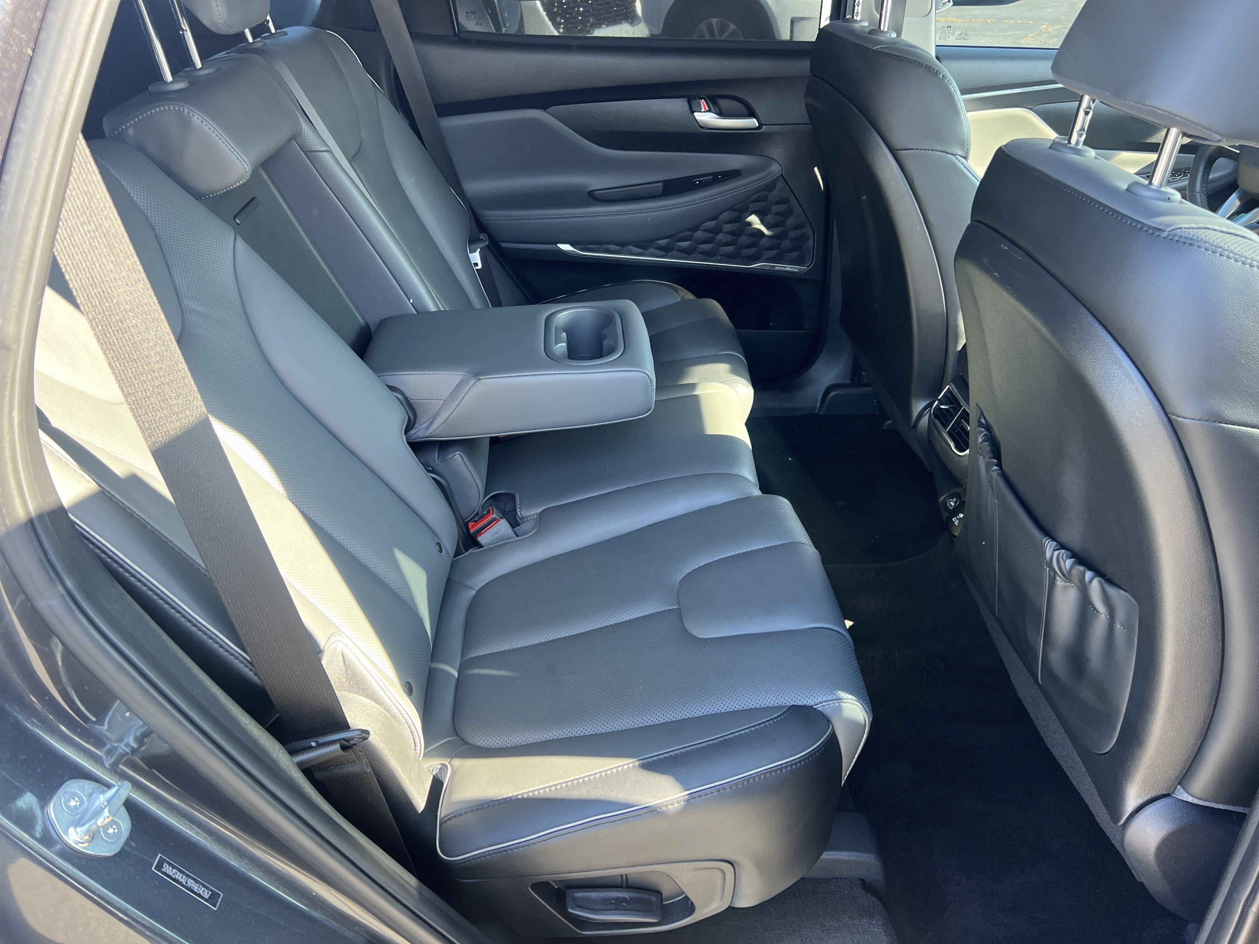 Used 2023 Hyundai Santa Fe Limited image 15