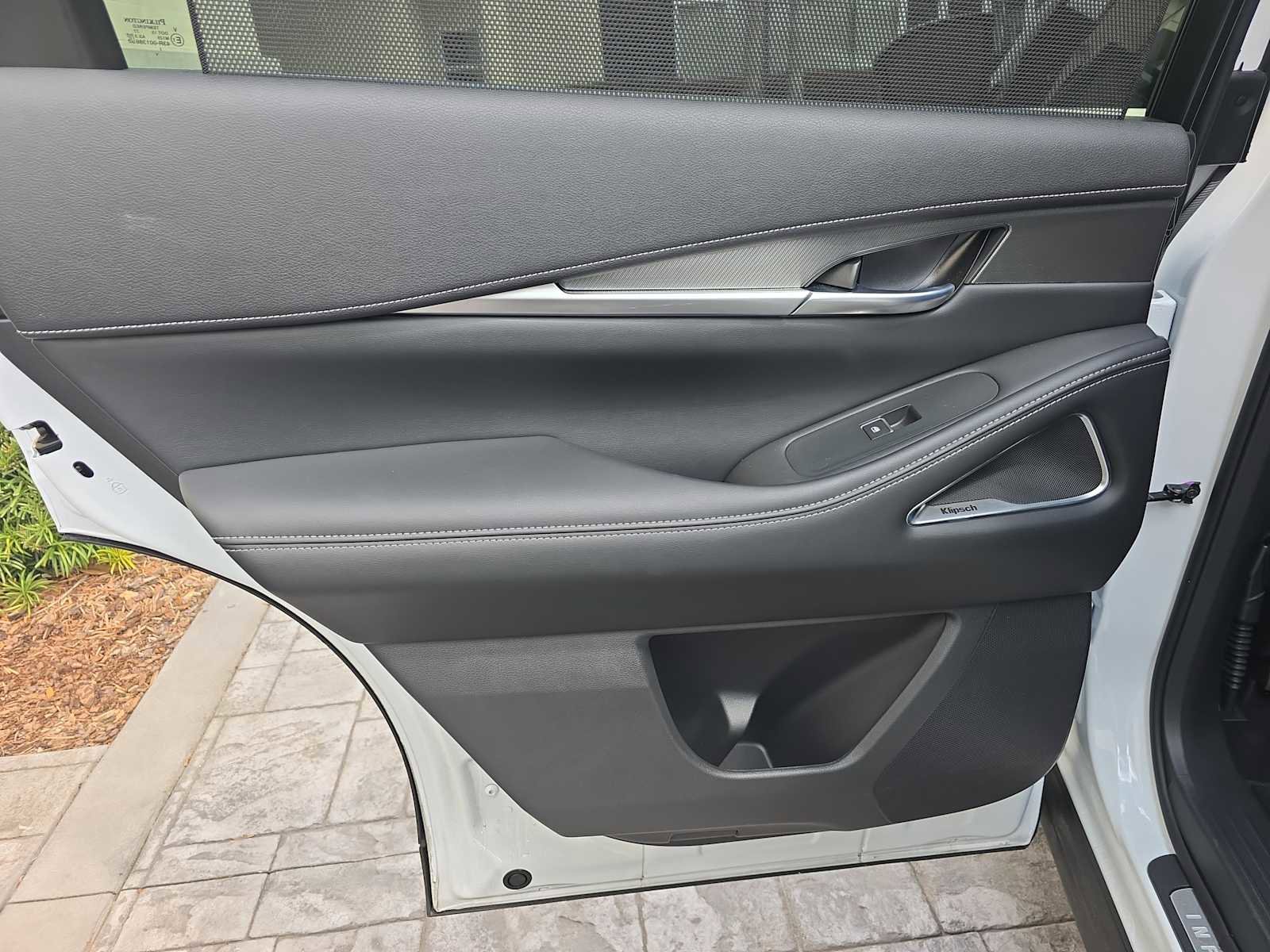 Certified 2026 INFINITI QX60 Luxe w/ Cargo Package image 8