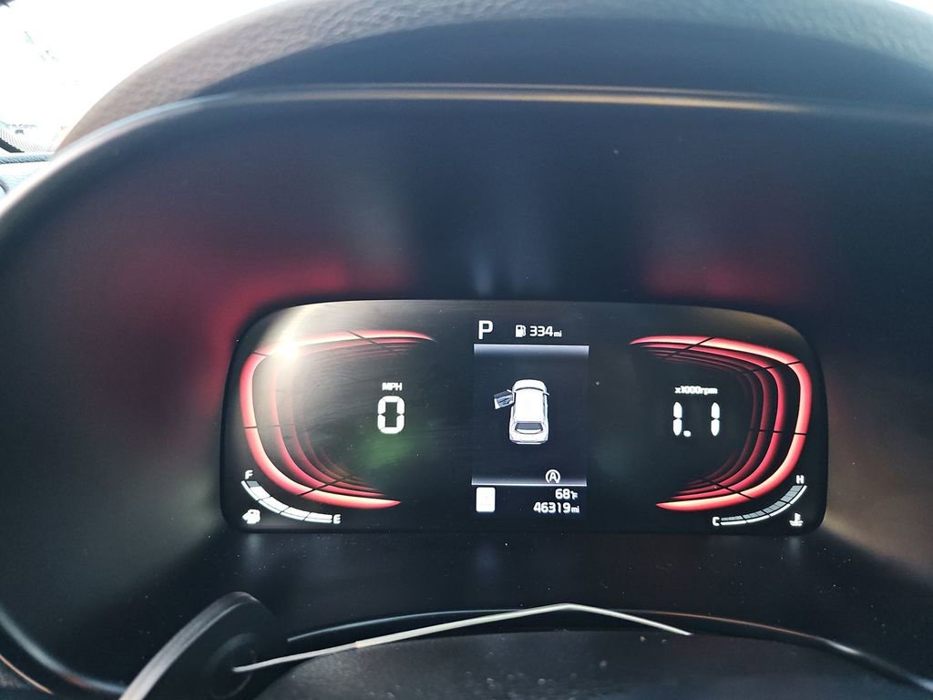 Used 2024 Kia Soul LX w/ Option Group 015 FWD image 2