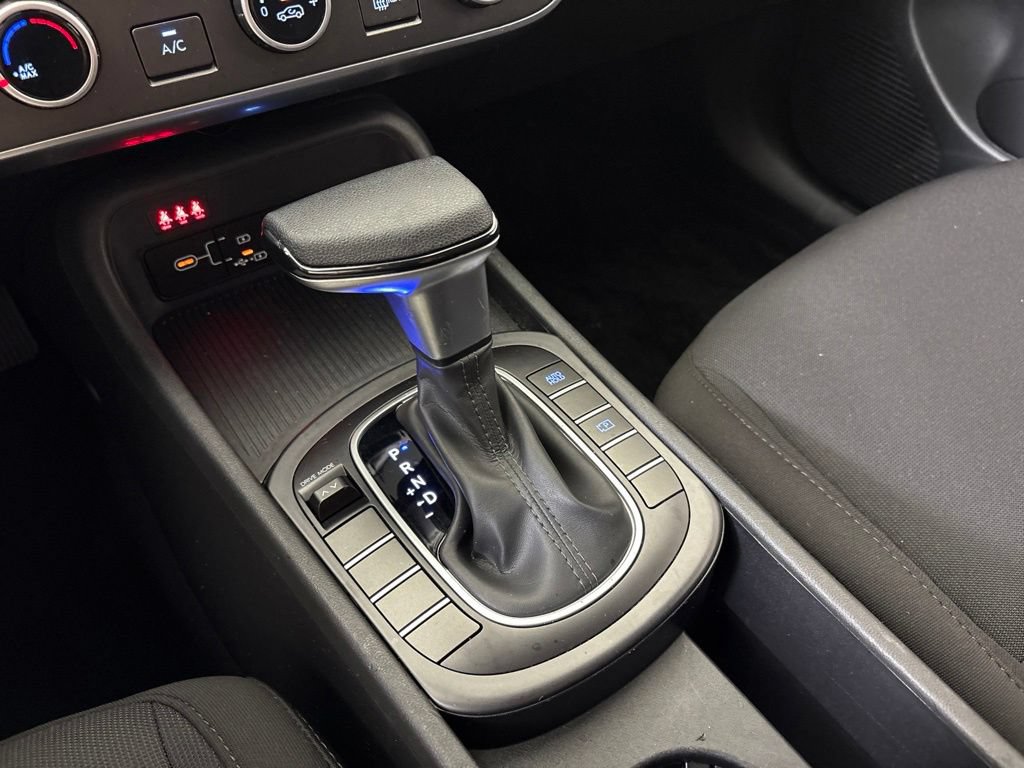 Used 2025 Hyundai Kona SE FWD image 33