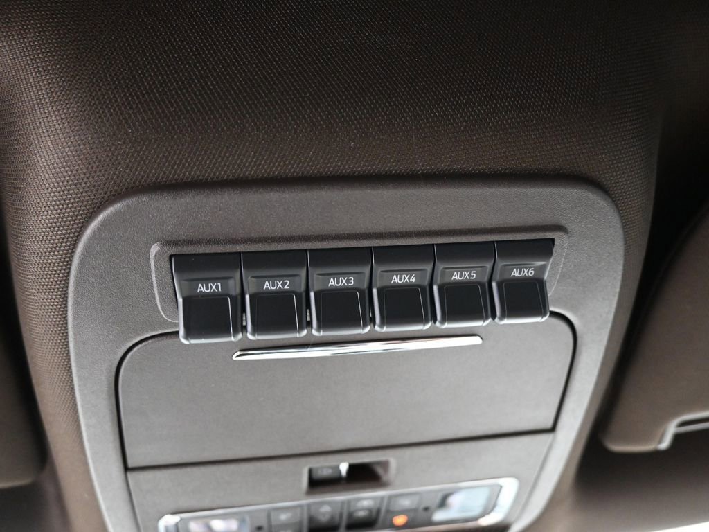 New 2026 Ford F350 King Ranch w/ Chrome Package image 18