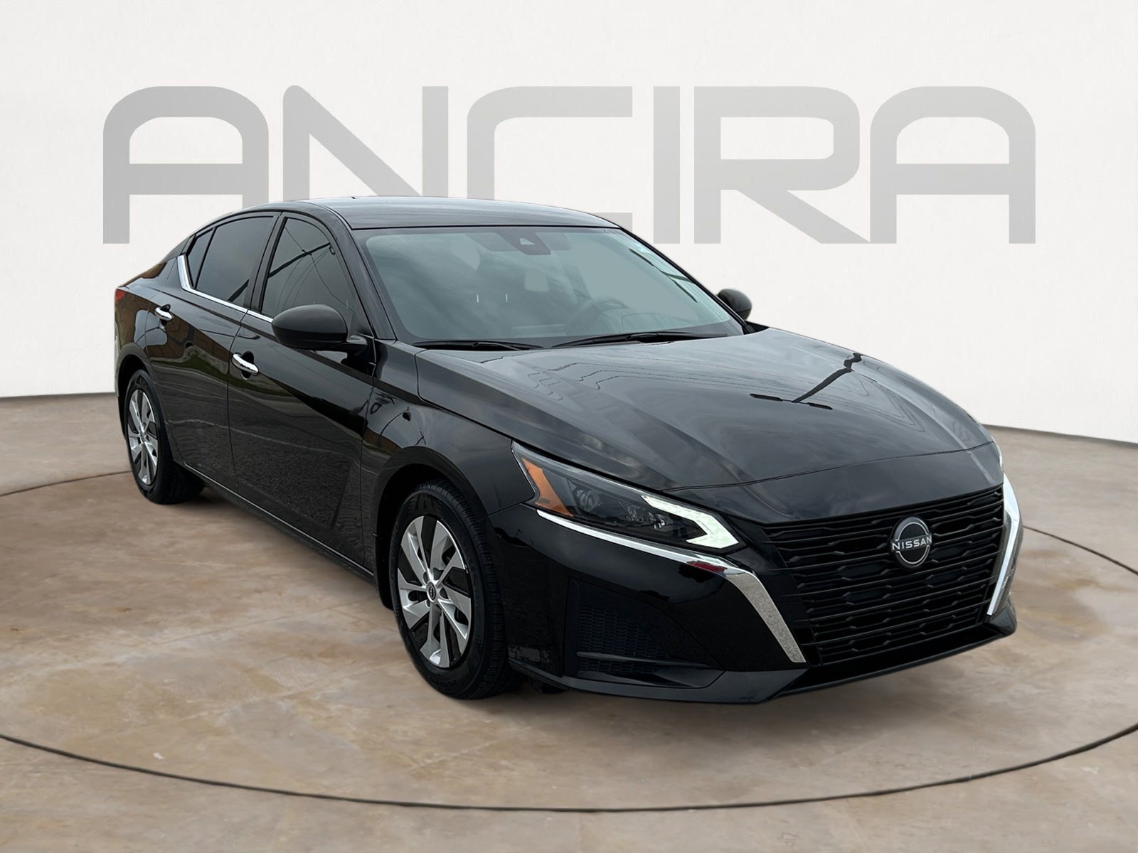 Used 2024 Nissan Altima 2.5 S FWD image 4
