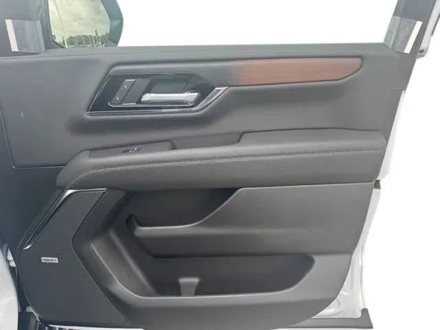 New 2026 GMC Yukon XL Denali w/ Sun & Power Step Package AWD/4WD image 16