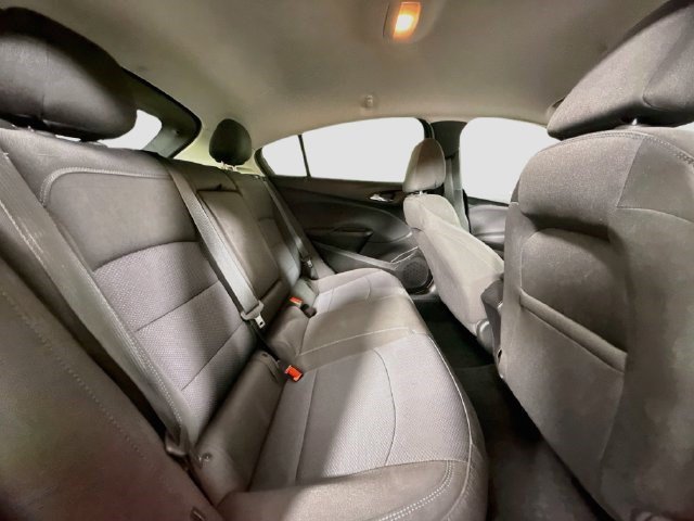 Used 2018 Chevrolet Cruze LT w/ Convenience Package FWD image 26