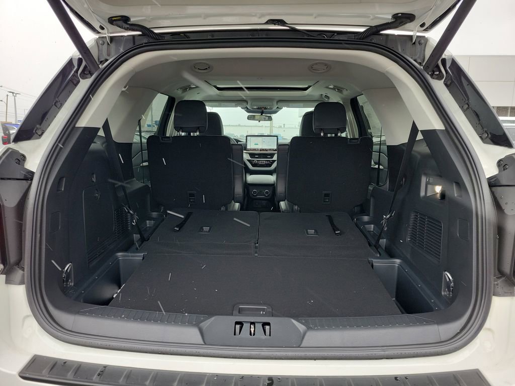 New 2025 Ford Explorer Active w/ Active Comfort Package image 10