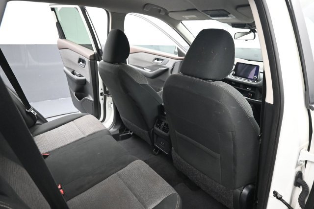 Used 2023 Nissan Rogue SV FWD image 24