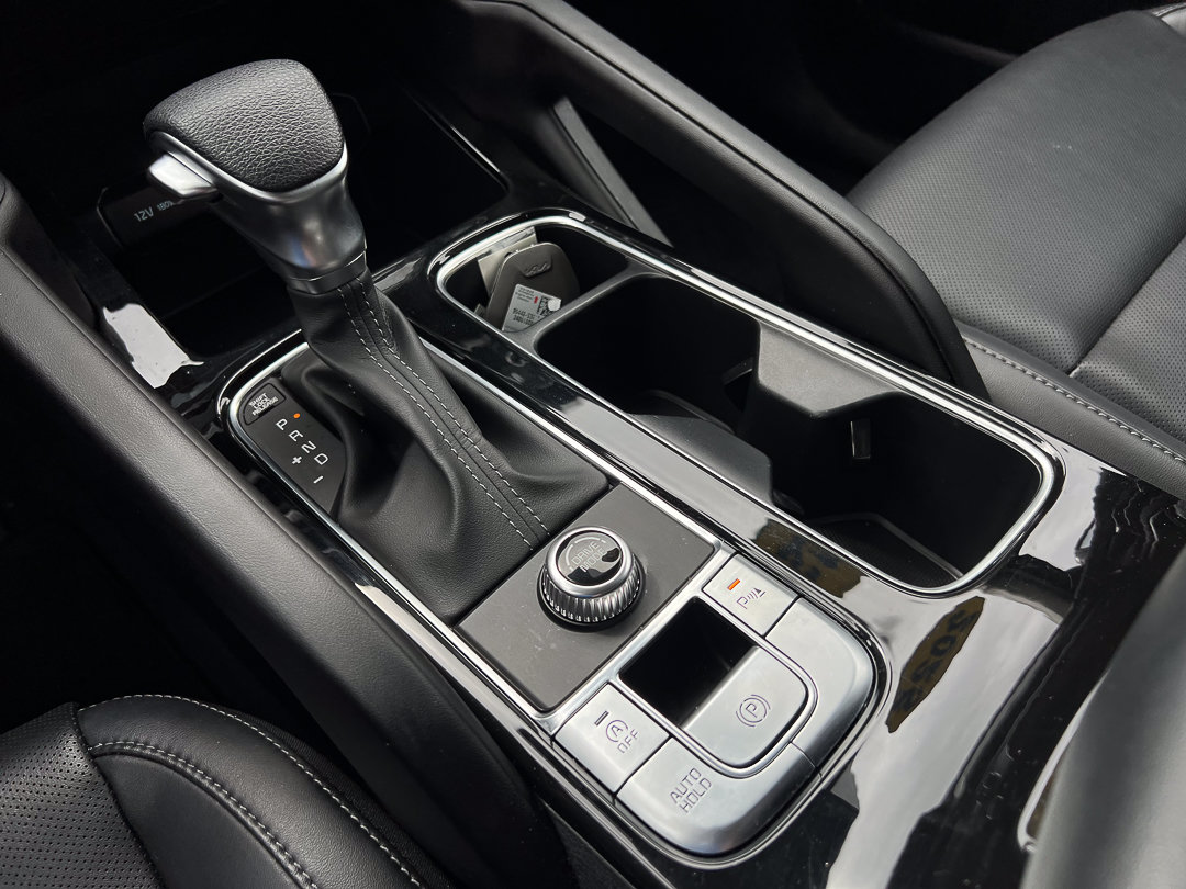Used 2025 Kia Telluride LX FWD image 27