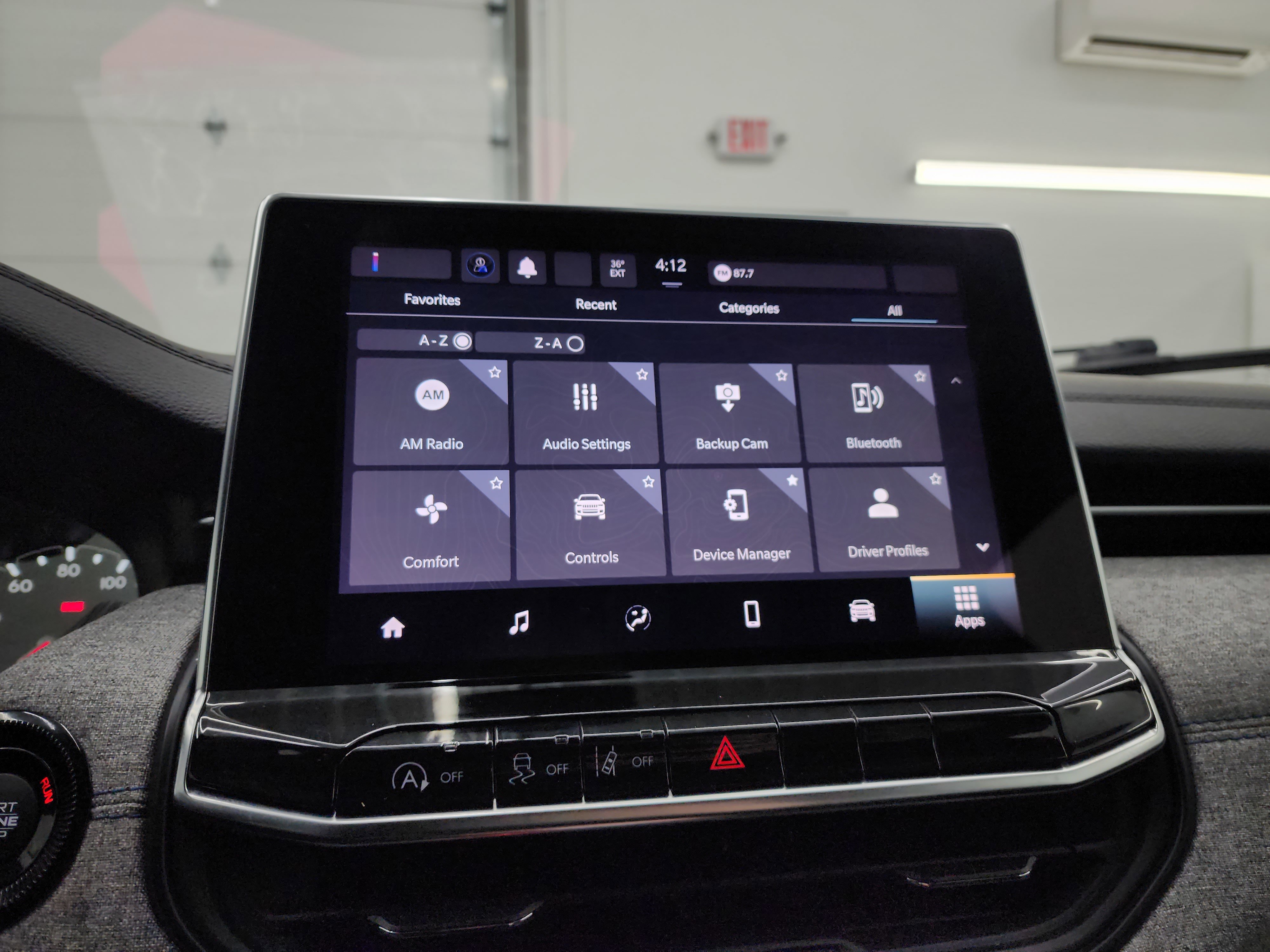 Used 2024 Jeep Compass Latitude image 50