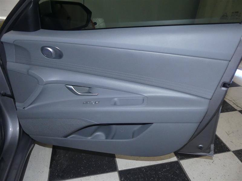 Used 2024 Hyundai Elantra SEL FWD image 28