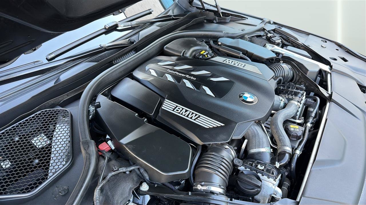 Used 2022 BMW 750i xDrive w/ Executive Package AWD/4WD image 37