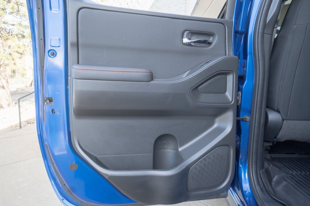 Used 2024 Nissan Frontier PRO-4X w/ Technology Package image 16