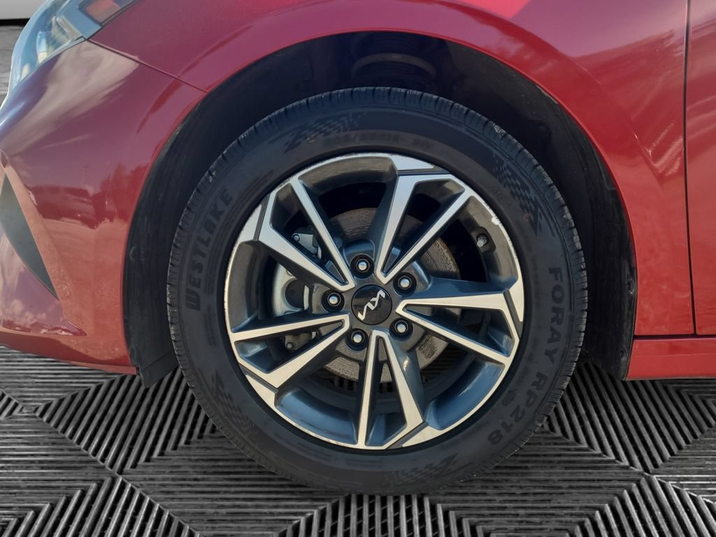 Used 2024 Kia Forte LXS FWD image 14
