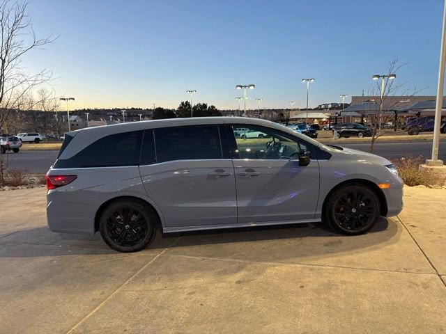 Used 2025 Honda Odyssey Sport-L image 10
