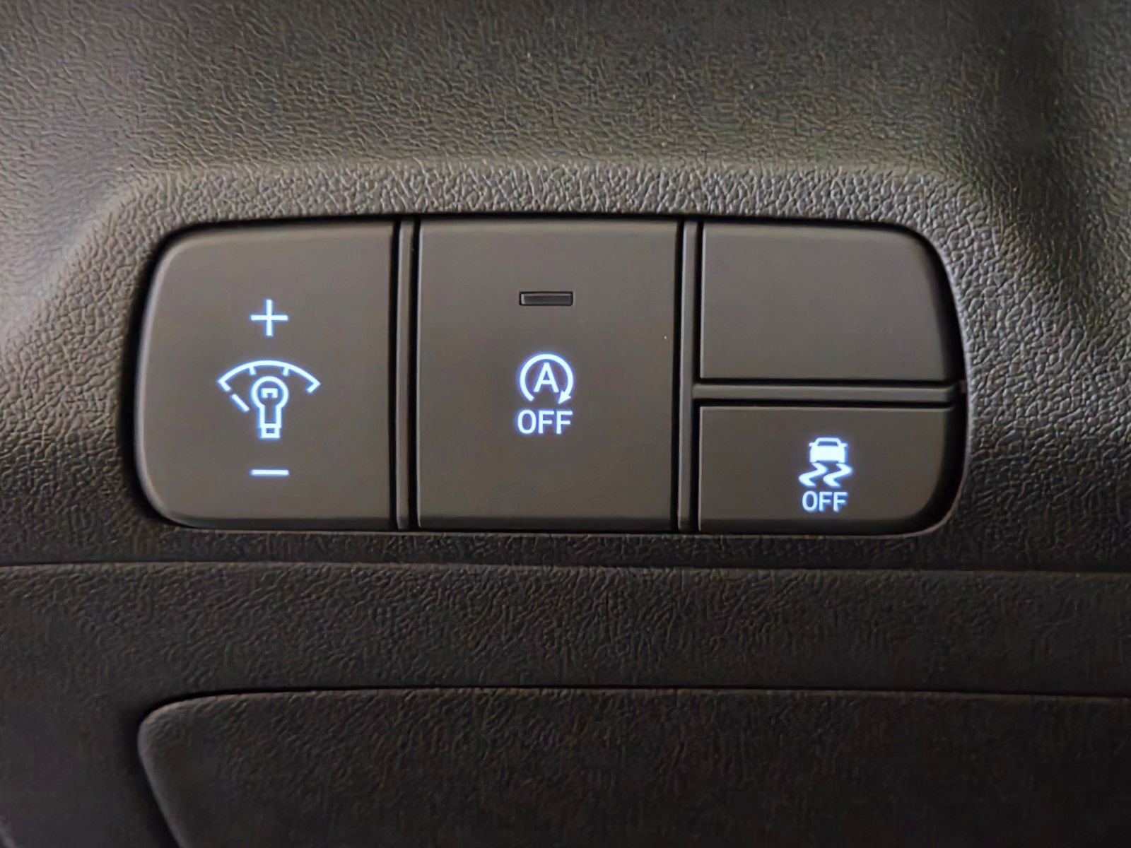 Used 2026 Hyundai Elantra SE image 32