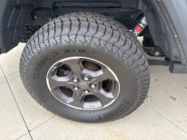 Used 2021 Jeep Gladiator Rubicon w/ Cold Weather Group AWD/4WD image 10
