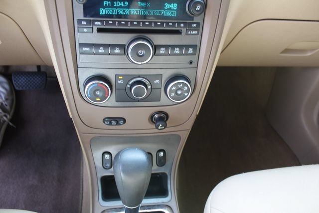 Used 2006 Chevrolet HHR LT FWD image 25