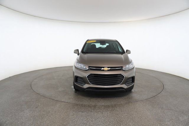 Used 2020 Chevrolet Trax LS image 30