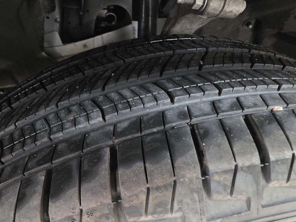 Used 2025 Jeep Grand Cherokee Altitude image 10