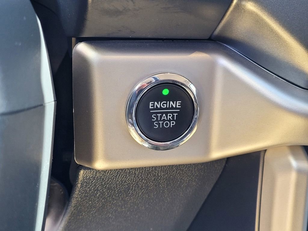 Used 2024 Ford Expedition XLT image 18