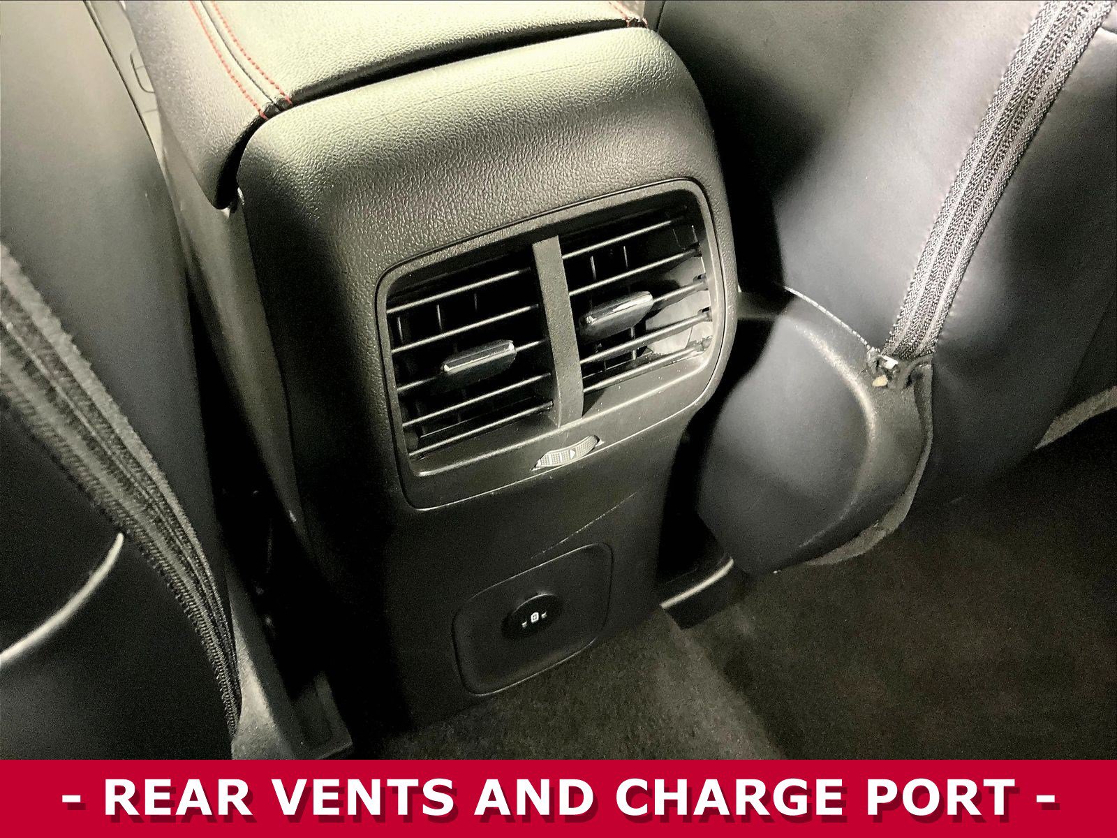 Used 2025 Ford Escape ST-Line Select AWD/4WD image 10