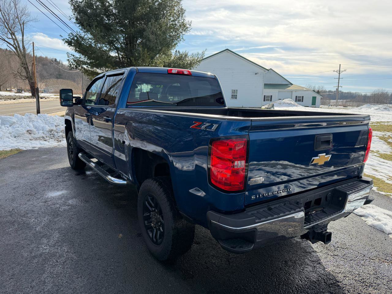Used 2018 Chevrolet Silverado 2500 LT w/ All Star Edition image 7