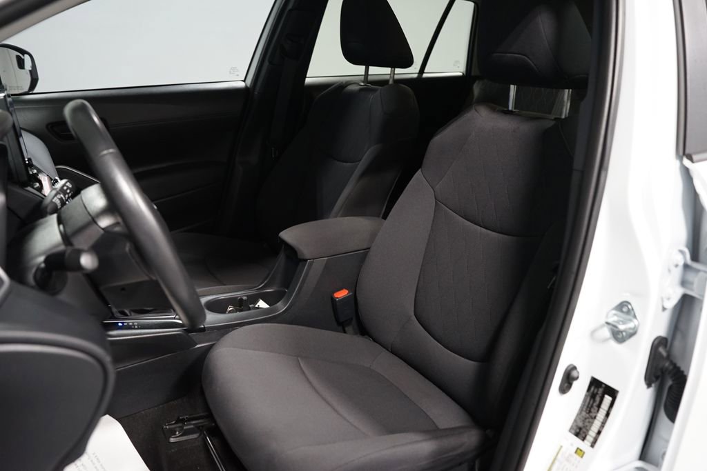 Certified 2024 Toyota Corolla Cross LE image 27