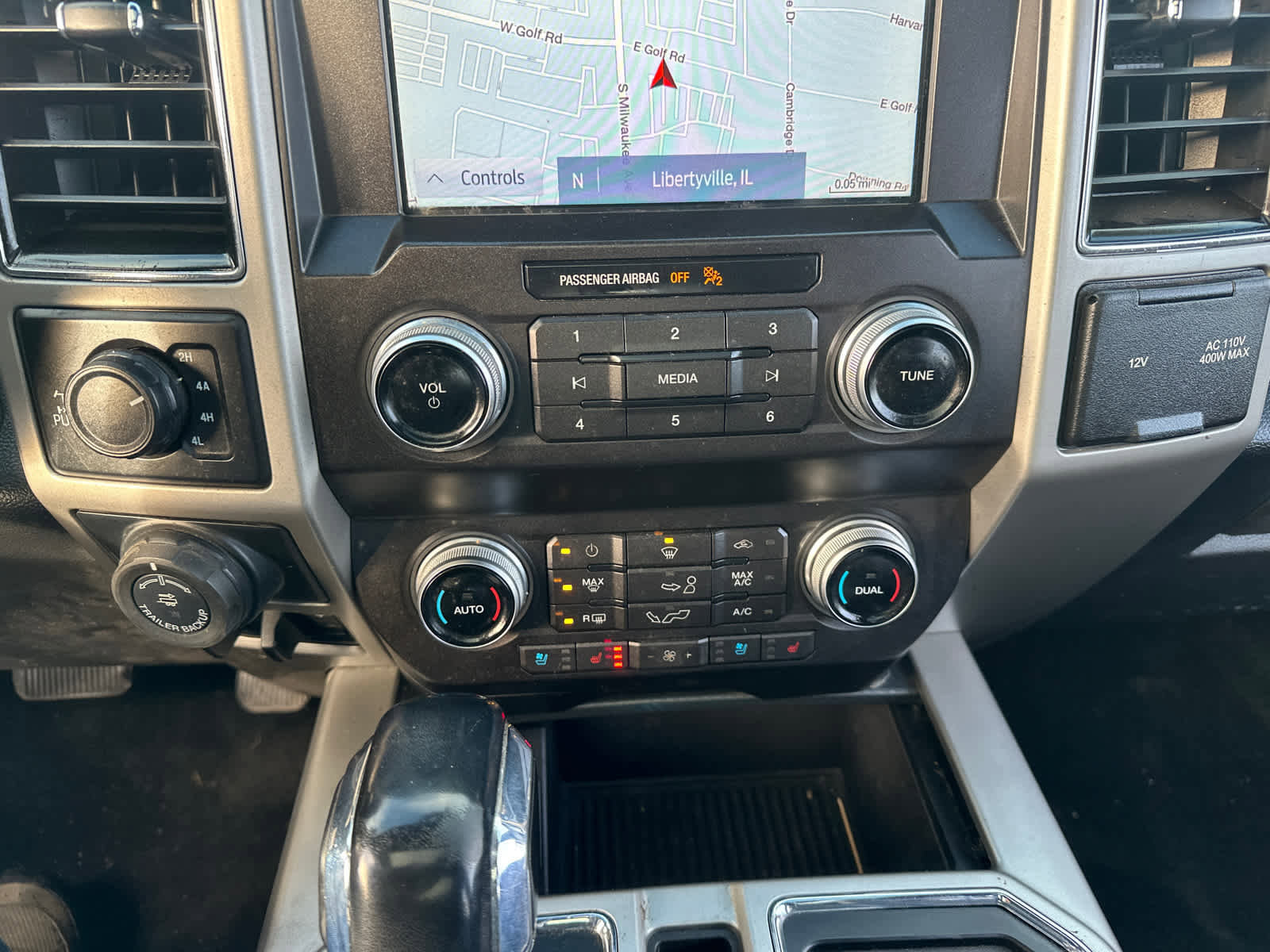 Used 2019 Ford F150 Lariat w/ Equipment Group 502A Luxury image 24