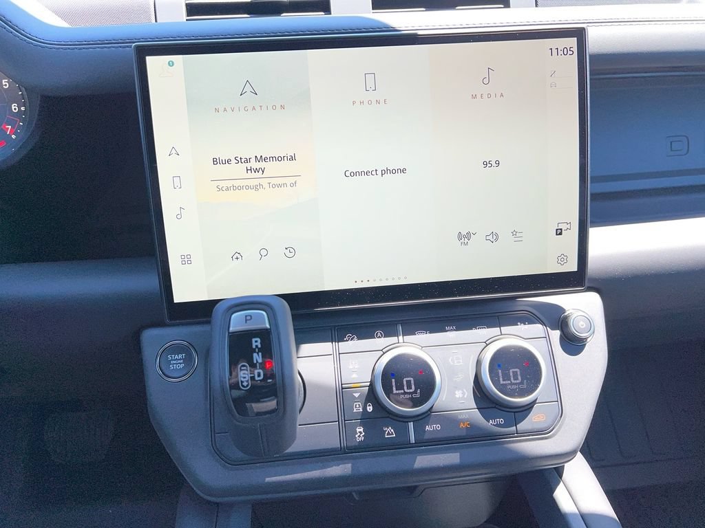 New 2026 Land Rover Defender 130 X-Dynamic SE AWD/4WD image 15