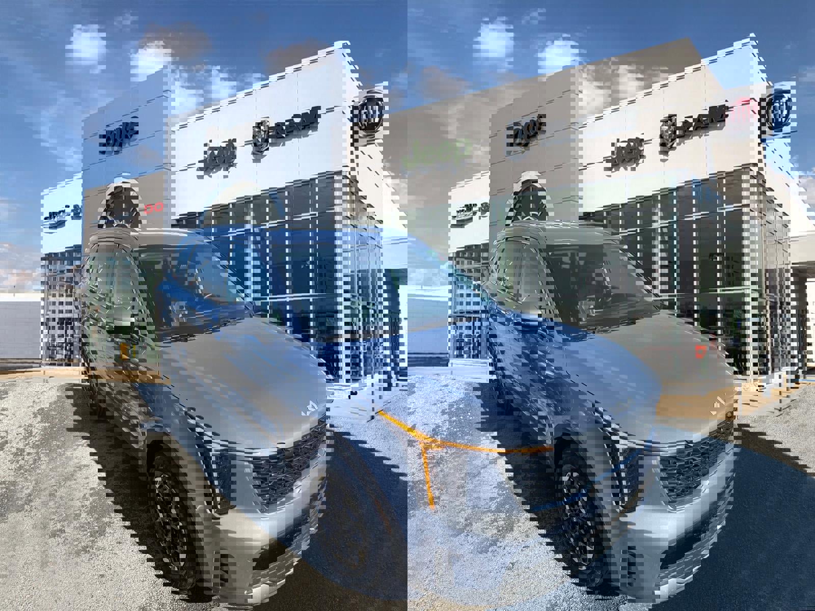 Used 2024 Kia Sorento S image 1