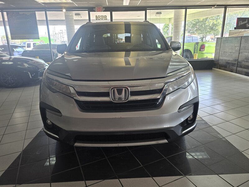Used 2019 Honda Pilot Touring image 2