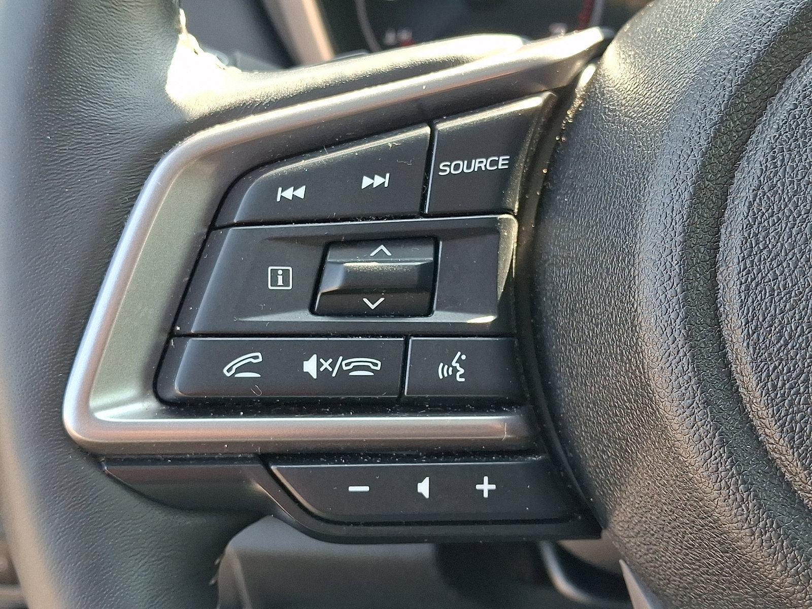 Used 2024 Subaru Outback Touring XT AWD/4WD image 21