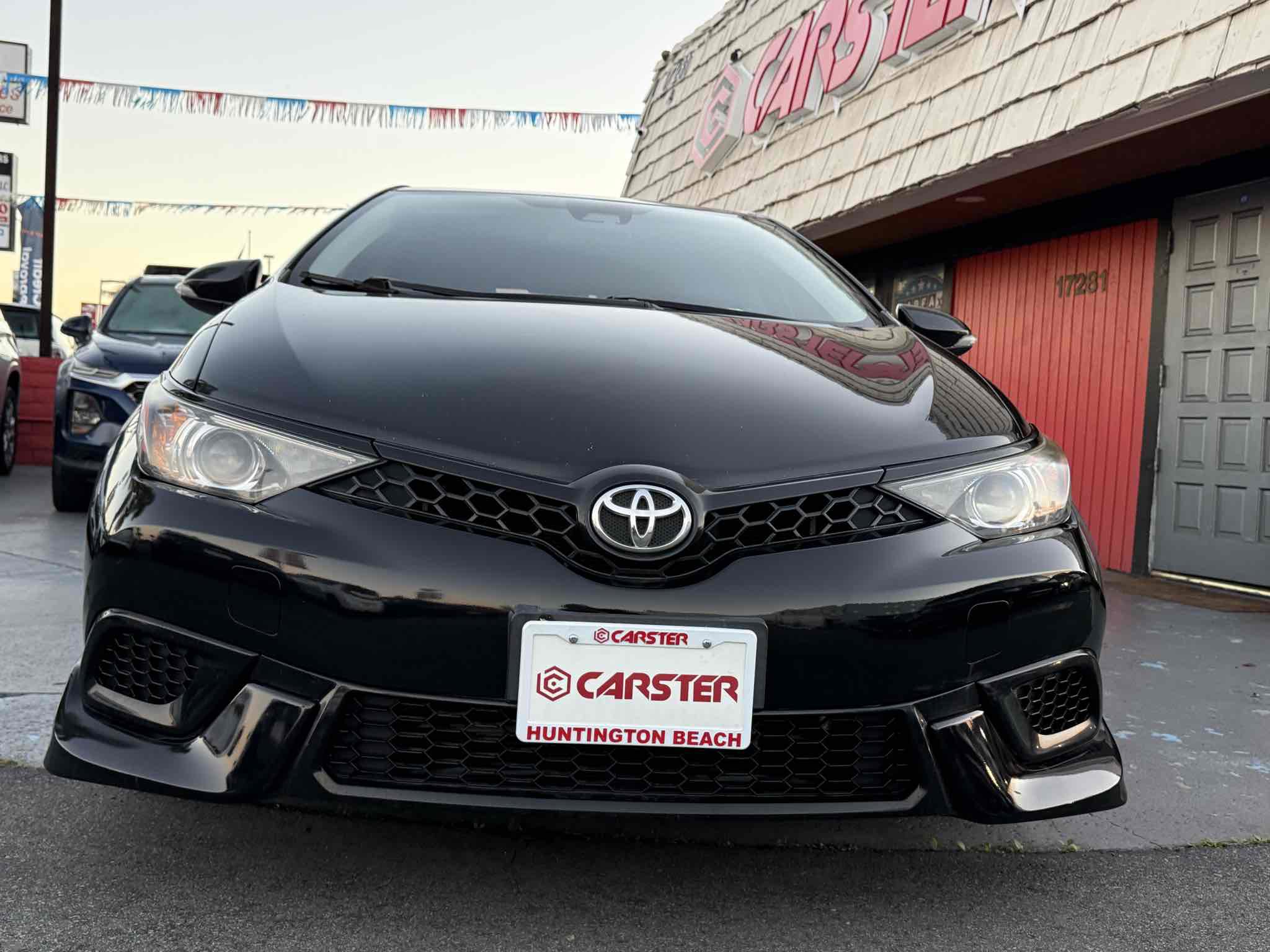 Used 2017 Toyota Corolla iM image 2